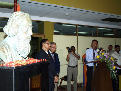 Unveiling of the bust of Rabindranath Tagore 3